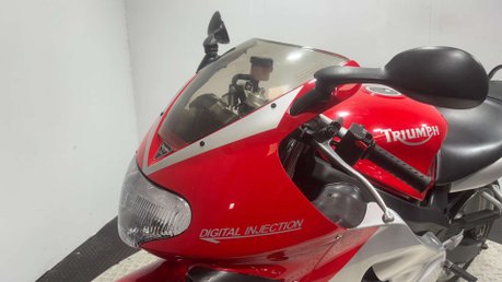 Triumph TT 2001 ONLY 9K NEW MOT 600CC INLINE 4 SPORTS BIKE 33