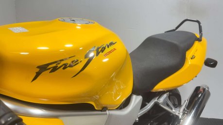 Honda VTR FIRESTORM 1997 ONLY 13K RUNS GREAT VERY CLEAN NEW MOT 1000CC VTWIN 17