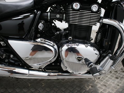 Triumph Thunderbird THUNDERBIRD STORM 30