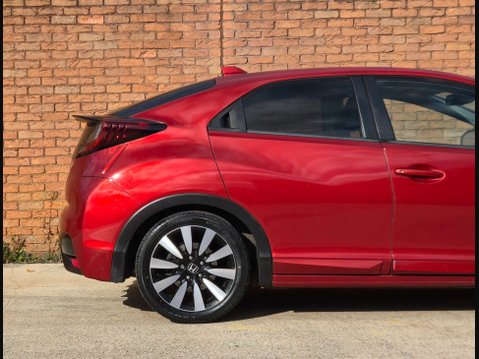 Honda Civic 1.8 Civic i-VTec SR Auto 5dr 18