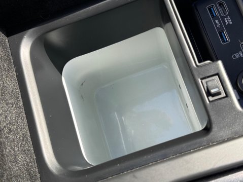 Land Rover Range Rover Sport 3.0 SD V6 Autobiography Dynamic Auto 4WD Euro 6 (s/s) 5dr 42