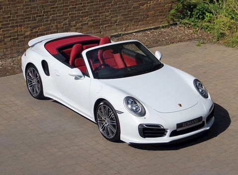 Porsche 911 (991) Turbo S Cabriolet 17