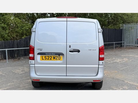 Mercedes-Benz Vito 116 PREMIUM L1 7