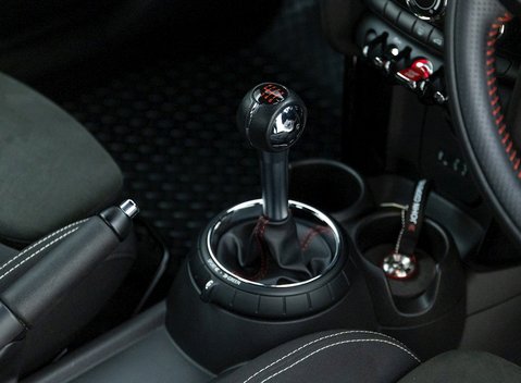 Mini Hatch John Cooper Works Challenge 19