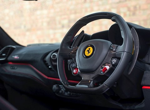 Ferrari 488 Pista 11