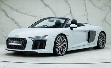 Audi R8 V10 Spyder 1