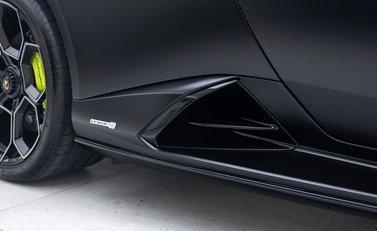 Lamborghini Huracan Tecnica 39