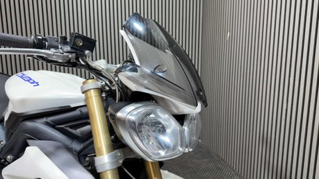 Triumph Street Triple 2013 ONLY 19K, QUICKSHIFTER, ARROW PIPE, NEW MOT 8