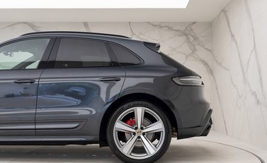 Porsche Macan S 26