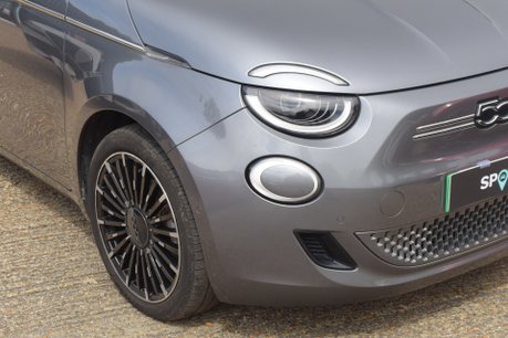 Fiat 500e La Prima 7