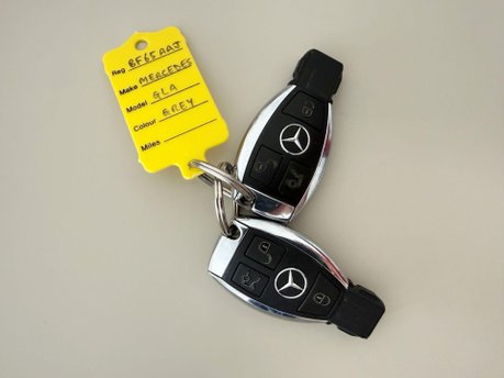 Mercedes-Benz GLA 2.1 GLA200d Sport (Premium) 7G-DCT Euro 6 (s/s) 5dr 16