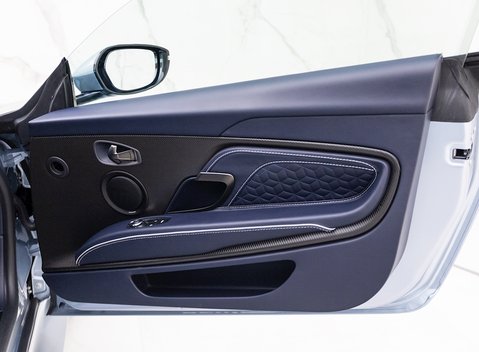 Aston Martin DBS Superleggera 19