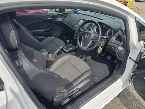 Vauxhall Astra GTC 1.4i Turbo SRi Euro 6 (s/s) 3dr 10