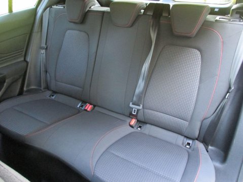 Ford Focus 1.0T EcoBoost ST-Line Euro 6 (s/s) 5dr 27