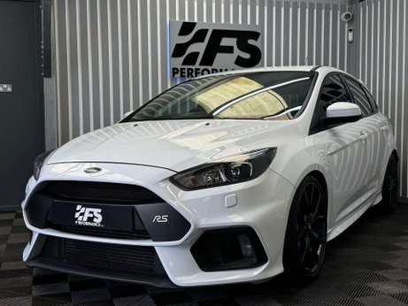 Ford Focus 2.3T EcoBoost RS Hatchback 5dr Petrol Manual AWD Euro 6 (s/s) (350 ps) 31