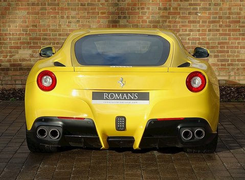 Ferrari F12 Berlinetta 17