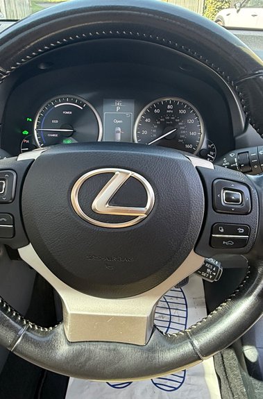 Lexus NX 300H LUXURY - PANORAMIC ROOF -2 OWNERS - 7 LEXUS SERVICES 
