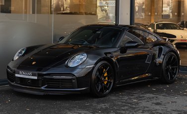 Porsche 911 Turbo S (992) 2