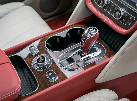 Bentley Bentayga W12 21