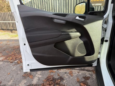Ford Transit Courier TREND TDCI 11