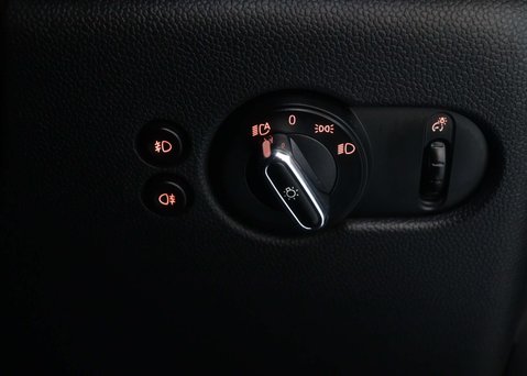 Mini Hatch 1.5 Cooper D Hatchback 5dr Diesel Auto Euro 6 (s/s) (116 ps) 39