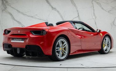 Ferrari 488 SPIDER 9