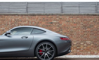 Mercedes-Benz Amg GT GT S 25
