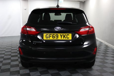 Ford Fiesta TITANIUM X 8