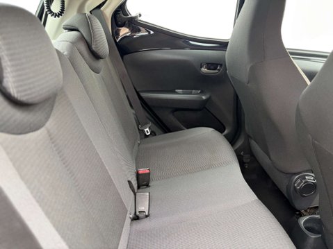 Toyota Aygo 1.0 Aygo X-Play TSS VVT-i 5dr 16