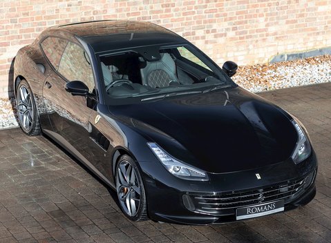 Ferrari GTC4 Lusso 8