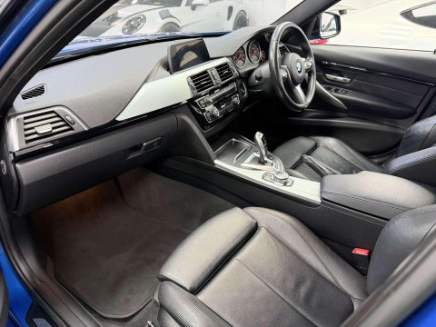 BMW 3 Series 2.0 330e 7.6kWh M Sport Saloon 4dr Petrol Plug-in Hybrid Auto Euro 6 (s/s) 38