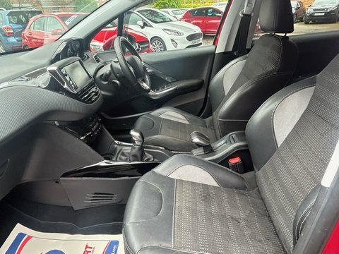 Peugeot 2008 PURETECH ALLURE 9