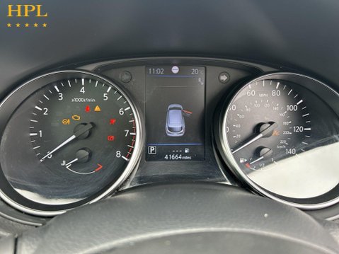 Nissan Qashqai 1.3 DIG-T N-Connecta SUV 5dr Petrol DCT Auto Euro 6 (s/s) (160 ps) 14