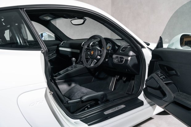 Porsche Cayman GT4. NOW SOLD. SIMILAR REQUIRED. PLEASE CALL 01903 254 800. 3