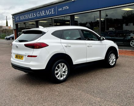 Hyundai TUCSON 1.6 Tucson SE Nav GDi 2WD 5dr 8