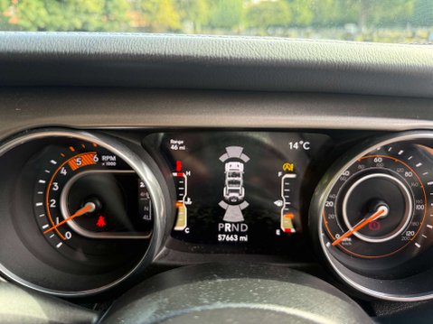 Jeep Wrangler 2.1 Wrangler Sahara MultiJet II Auto 4WD 2dr 31