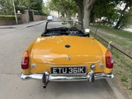 MG B ROADSTER 7