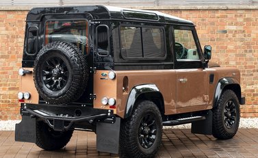 Land Rover Defender 90 Autobiography Edition 7