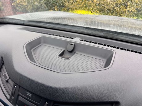 Nissan Navara 2.3 Navara Tekna dCi 4WD 5dr 46