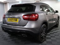 Mercedes-Benz GLA GLA 180 URBAN EDITION 11