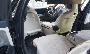BMW I7 EDRIVE50 M SPORT Ultimate Pack Theatre Screen Bowers&Wilkins No Lux Tax VQ 11