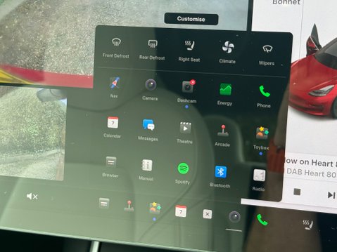 Tesla Model 3 STANDARD RANGE PLUS 18