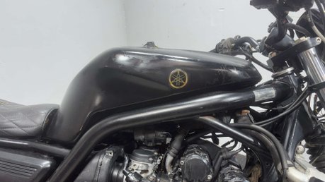 Yamaha FZS FAZER 1999 CUSTOM BUILD PROJECT BIKE 600CC SCRAMBLER 12