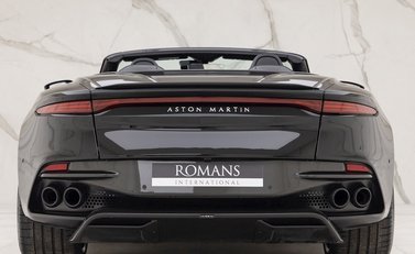 Aston Martin DBS Superleggera Volante 5