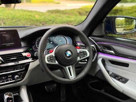 BMW M5 4.4 V8 Steptronic xDrive Euro 6 (s/s) 4dr 54