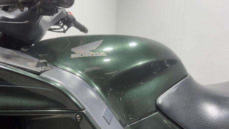 Honda ST 1993 64K VERY CLEAN EXAMPLE MOT RIDES WELL ICONIC COMMUTER BIKE 16