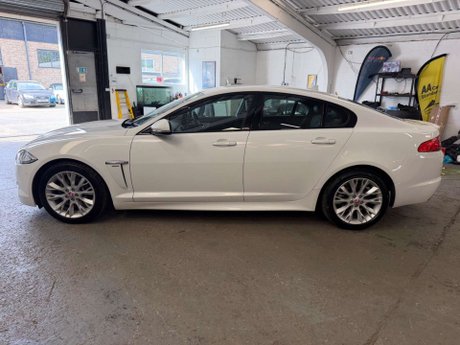 Jaguar XF 2.2d R-Sport Auto Euro 5 (s/s) 4dr 5