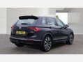 Volkswagen Tiguan 2.0 TDI BlueMotion Tech R-Line DSG 4Motion Euro 6 (s/s) 5dr 3