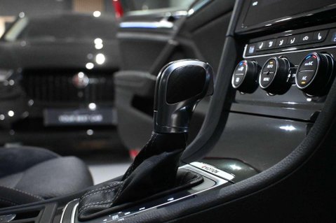 Volkswagen Golf R TSI 4MOTION DSG 67