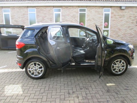 Ford Ecosport 1.0T EcoBoost Titanium 2WD Euro 5 (s/s) 5dr 9